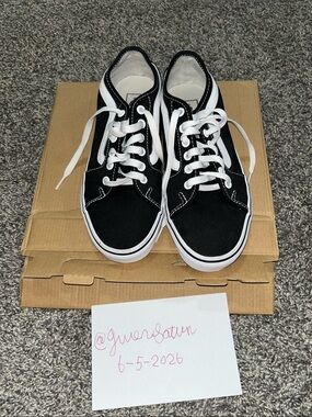 Unisex Black and White Vans